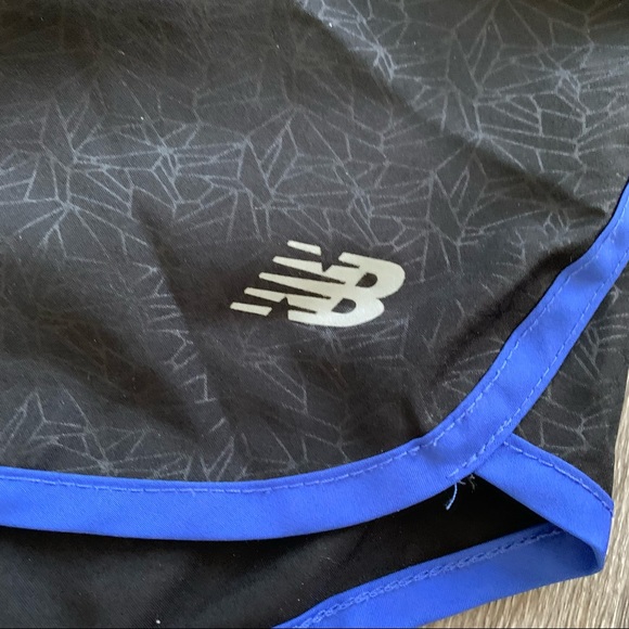 New Balance women’s running shorts, size small - Picture 2 of 6